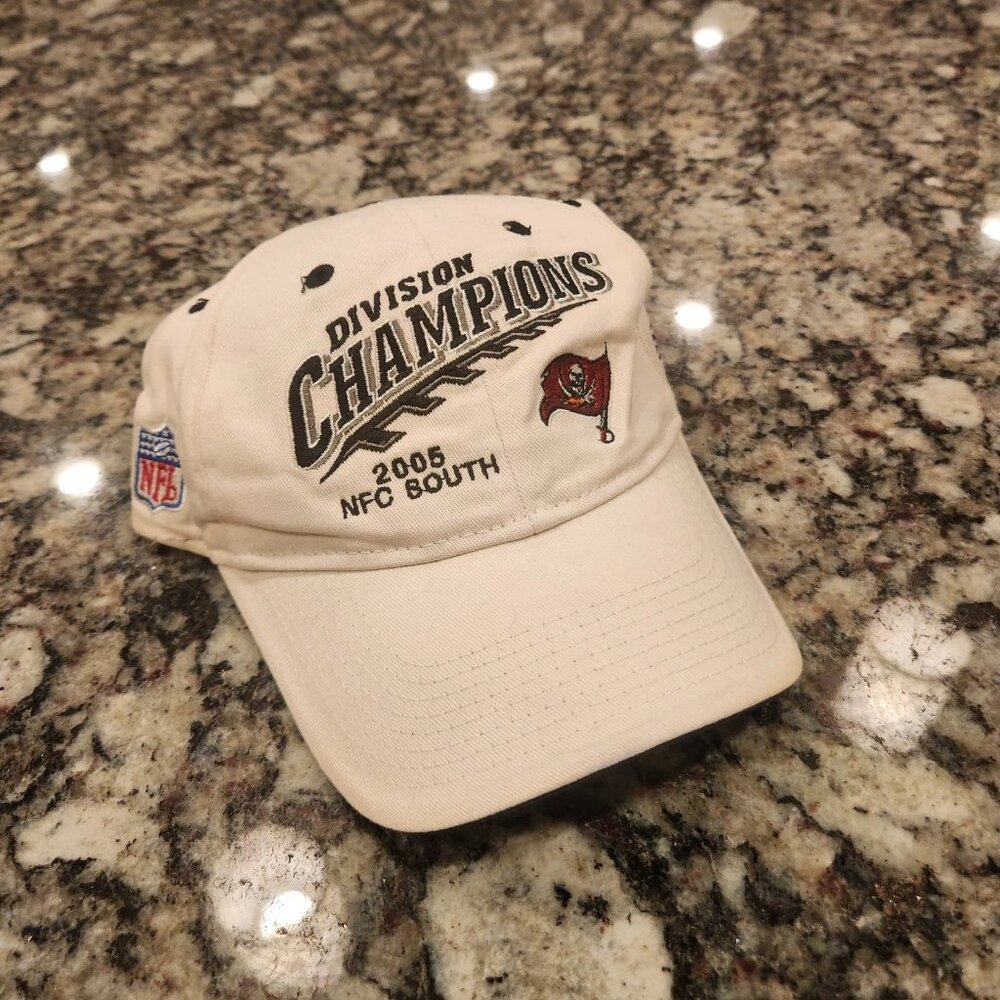 Tampa Bay Buccaneers 2005 NFC South Championship Hat Vintage Y2K Cap NFL